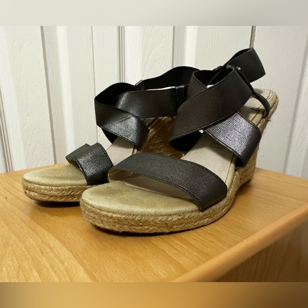 Wedges size 9